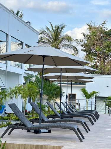 newport hotel