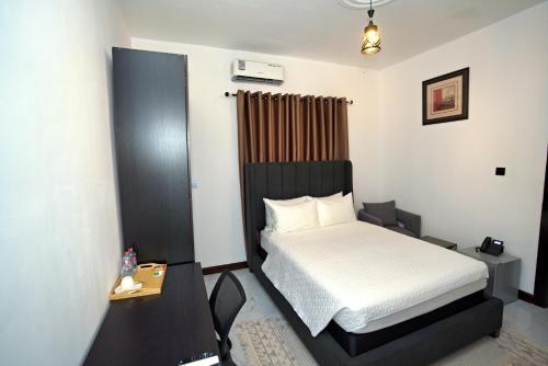 newport hotel