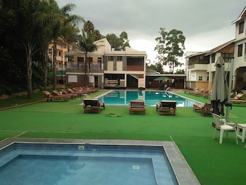 The Sportmans Arms Hotel,,3 star