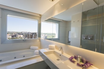 voco madrid retiro by ihg