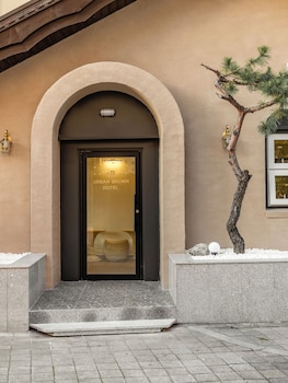 urban brown hotel