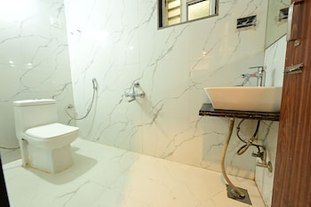 hotel new mamta by sunshin hoteliers