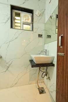 hotel new mamta by sunshin hoteliers