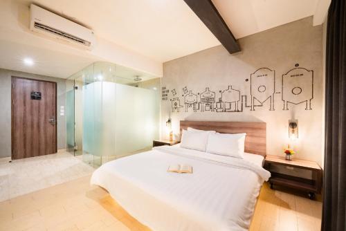 the all new stark boutique hotel