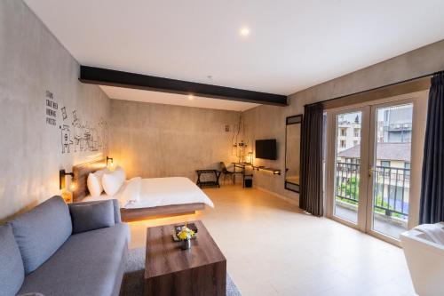 the all new stark boutique hotel