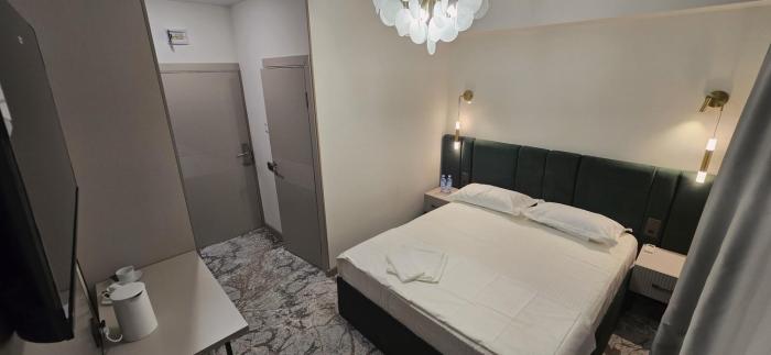 naya hotel
