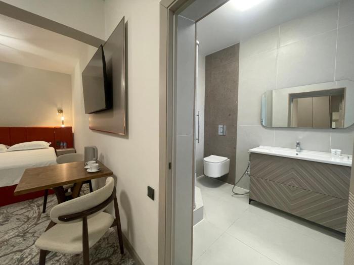 naya hotel