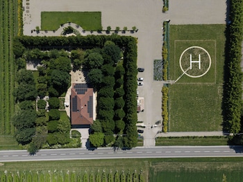 maison chambre and jardin