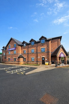 Premier Nights Standish,,2 star