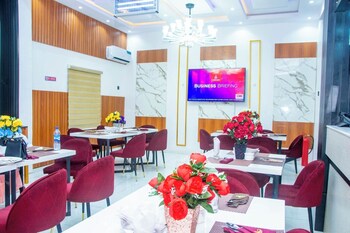 abiis hotel andsuites