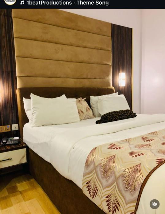 de bay lux hotel lekki lagos