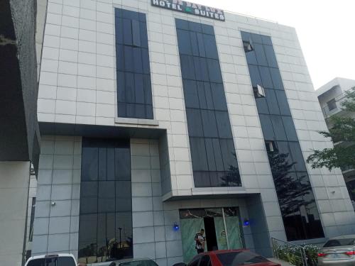 de bay lux hotel lekki lagos