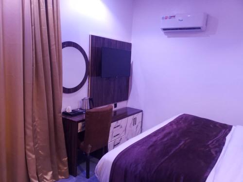 de bay lux hotel lekki lagos