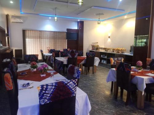 de bay lux hotel lekki lagos