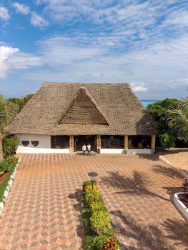 Canary Kendwa Beach Resort,,3 star