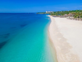canary kendwa beach resort