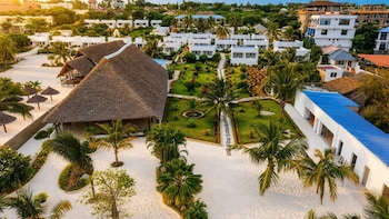 canary kendwa beach resort