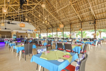 canary kendwa beach resort