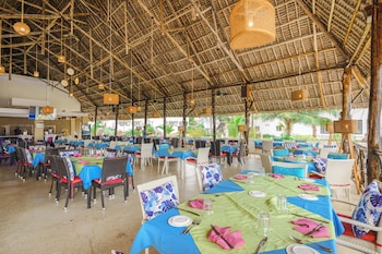 canary kendwa beach resort