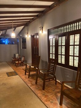Sweden Villa Galle,,2 star