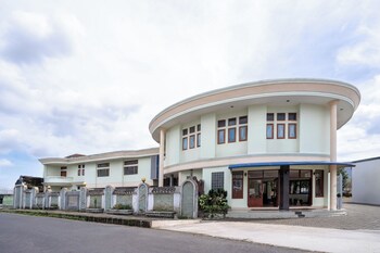 rehat at abadi hotel tasikmalaya