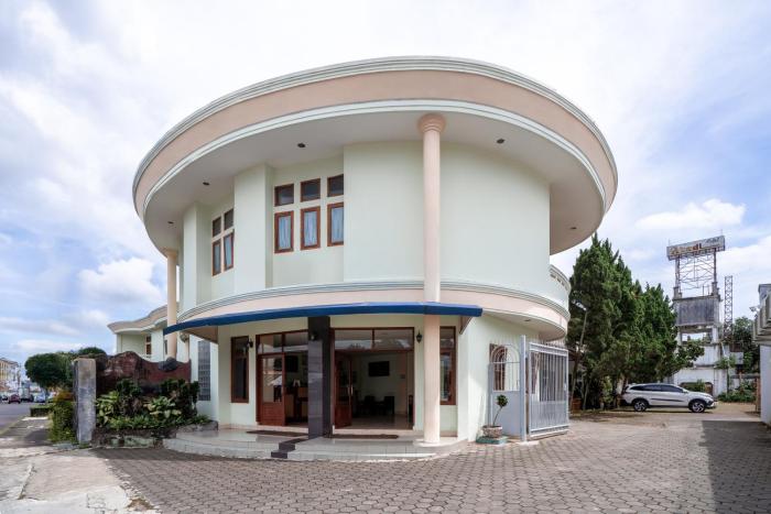 rehat at abadi hotel tasikmalaya