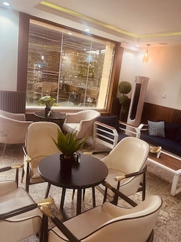 pinnatech suites awka