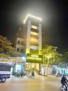 Grand Luxury Hotel,,3 star