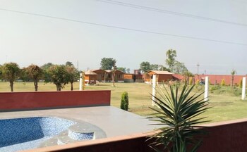 Krishna Farm,,3 star