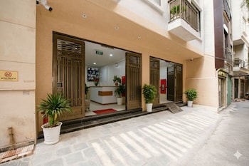 aurelia aparthotel hanoi