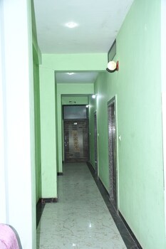 Manan Palace,,2 star