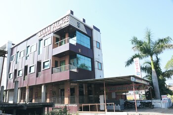 Manan Palace,,2 star