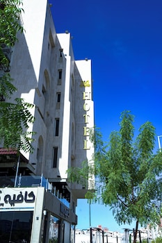 mg crown hotel 2