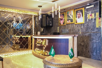 mg crown hotel 2