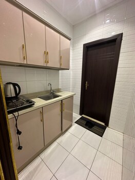 mg crown hotel 2