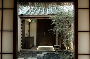 wuta designer hotel