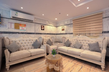 mg crown hotel 3