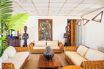 Kombo Oasis,10 Atlantic Blv,3 star