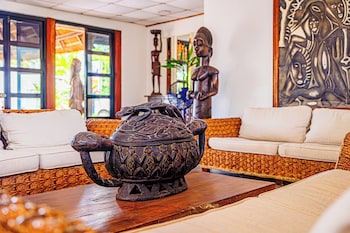 Kombo Oasis,10 Atlantic Blv,3 star