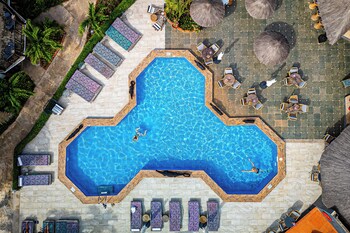 kombo oasis