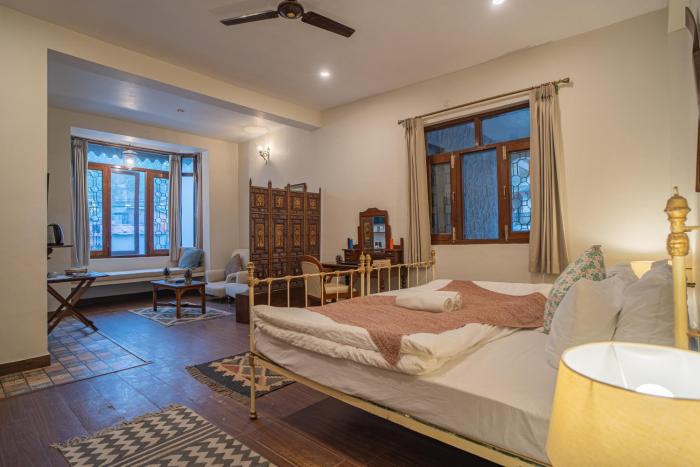 deodar bungalow and cottage by trikone