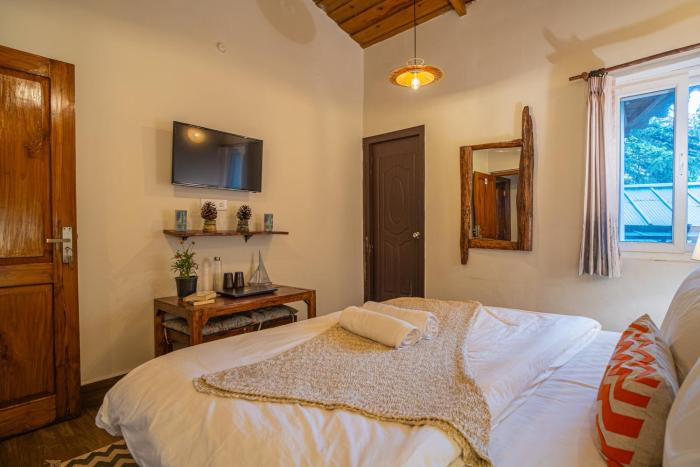 deodar bungalow and cottage by trikone