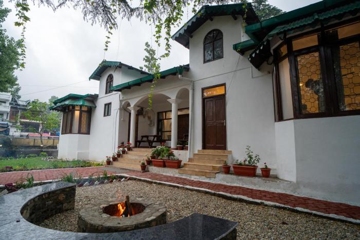 deodar bungalow and cottage by trikone