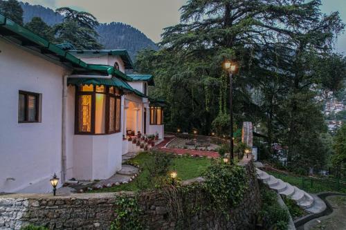 deodar bungalow and cottage by trikone