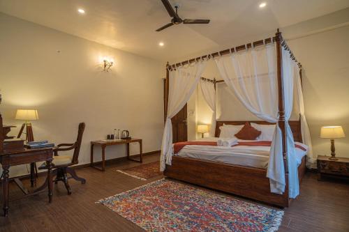 deodar bungalow and cottage by trikone