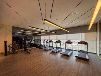 vogue aykon city business bay near metro station