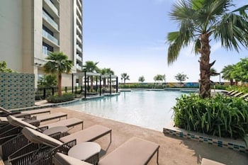 vogue aykon city business bay near metro station
