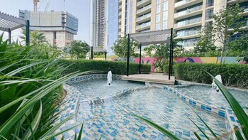vogue aykon city business bay near metro station