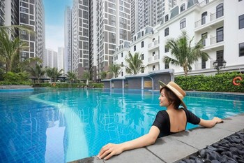 Luxhomes Tc1 Canopy Vinhomes Smart City,,4 star