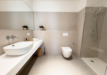 Aparto Diagonal Suites,Av. De Ahrensburg,3 star